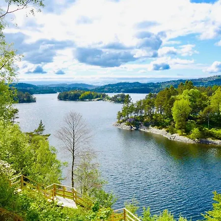 Historic With Dock Boat & Water Views * Bergen